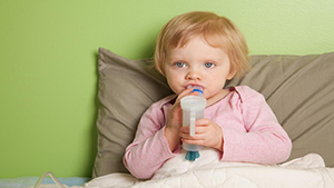 علامات تشير إلى أن طفلك يحبك صورة: علامات تشير إلى أن طفلك يحبك