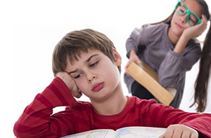 صورة: كيفية تربية الطفل على حب الدراسة