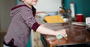 نشاط مميز لتعويد الطفل على تحمل المسؤولية صورة: نشاط مميز لتعويد الطفل على تحمل المسؤولية