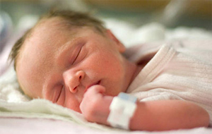 اجعلي رضيعك يفرق بين فترة الليل والنهار صورة: اجعلي رضيعك يفرق بين فترة الليل والنهار