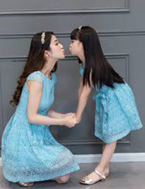 كيف تصبحين الصديقة الافضل لابنتك صورة: كيف تصبحين الصديقة الافضل لابنتك