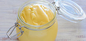 صورة: فوائد زبدة الشيا للشعر و فوائد المايونيز للشعر