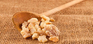 فوائد واستخدامات زيت اللبان للشعر والصحة العامة صورة: فوائد واستخدامات زيت اللبان للشعر والصحة العامة