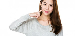 طريقة الحصول على غمازات طبيعية و الغمازات باستخدام المكياج صورة: طريقة الحصول على غمازات طبيعية و الغمازات باستخدام المكياج