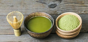 الألوفيرا و الكركم و جذر عرق السوس صورة: الألوفيرا و الكركم و جذر عرق السوس