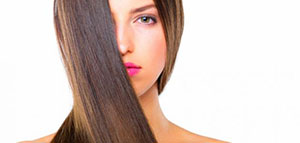 استخدام البلسم لتنعيم الشعر و المواد الكيميائية لتنعيم الشعر صورة: استخدام البلسم لتنعيم الشعر و المواد الكيميائية لتنعيم الشعر