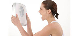 الملابس و مقارنة الوزن و مقياس دهون الجسم صورة: الملابس و مقارنة الوزن و مقياس دهون الجسم