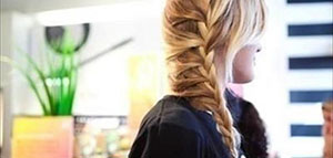 تصفيف الشعر و طرق لتصفيف الشعر دون سشوار صورة: تصفيف الشعر و طرق لتصفيف الشعر دون سشوار