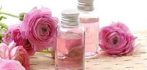 صورة: فوائد زيت الورد و طرق استخدام زيت الورد