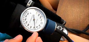 ضغط الدم وقياسه و أجهزة قياس ضغط الدم صورة: ضغط الدم وقياسه و أجهزة قياس ضغط الدم
