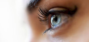 فوائد الفازلين للرموش هل هي حقيقية و الفازلين للرموش ما طريقة استخدامه الآمنة صورة: فوائد الفازلين للرموش هل هي حقيقية و الفازلين للرموش ما طريقة استخدامه الآمنة