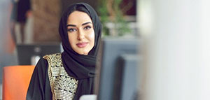 صورة: الصفات الشخصية لحاملة اسم آيات و كيف يكتب اسم آيات بالإنجليزية