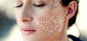 تبييض البشرة و طريقة استخدام ملح الحليب للتبييض صورة: تبييض البشرة و طريقة استخدام ملح الحليب للتبييض