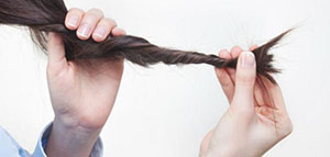 صورة: زيادة طول الشعر و عوامل نمو الشعر و نصائح لزيادة طول الشعر