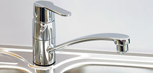 طريقة تنظيف الستانلس بملح الليمون و طرق أخرى تنظيف الستانلس صورة: طريقة تنظيف الستانلس بملح الليمون و طرق أخرى تنظيف الستانلس