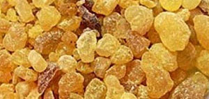 صورة: زيت المر و فوائد زيت المر للبشرة و نصائح لاستخدام زيت المر