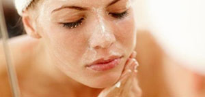 تقشير البشرة و تقشير الوجه منزليا و تقشير الجسم صورة: تقشير البشرة و تقشير الوجه منزليا و تقشير الجسم