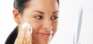 صورة: الحليب وقشور البرتقال و عصير الليمون والعسل