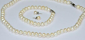 الفرق بين اللؤلؤ الطبيعي والصناعي والزراعي صورة: الفرق بين اللؤلؤ الطبيعي والصناعي والزراعي