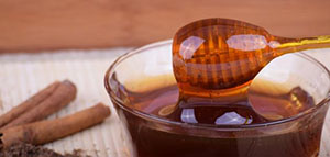 صودا الخبز و خل التفاح و العسل والقرفة صورة: صودا الخبز و خل التفاح و العسل والقرفة