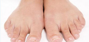 فيديو ما هي أسباب برودة القدمين صورة: فيديو ما هي أسباب برودة القدمين