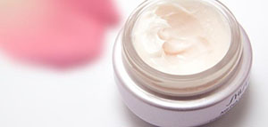 صورة: تفتيح البشرة و طرق طبية لتفتيح البشرة