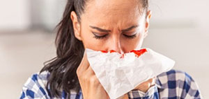 ما هي أسباب نزول الدم من الأنف و ما الذي علي فعله عند نزول الدم من الأنف صورة: ما هي أسباب نزول الدم من الأنف و ما الذي علي فعله عند نزول الدم من الأنف