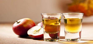 صورة: خل التفاح و فوائد خل التفاح للبشرة والوجه