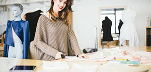 صورة: تصميم الأزياء و كيف يصبح الفرد مصمم أزياء