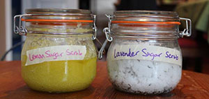 التقشير و المكياج و الليمون والسكر صورة: التقشير و المكياج و الليمون والسكر