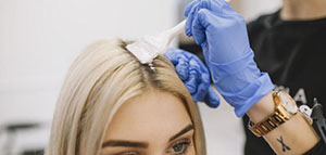 صورة: متى أصبغ شعري بعد البروتين و طريقة وضع البروتين على الشعر