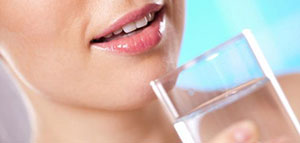 صورة: تشقق الشفاه و وصفات طبيعية لمعالجة تشقق الشفاه