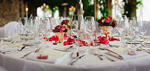 صورة: تعريف الإتيكيت و الإتيكيت على مائدة الطعام