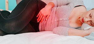 صورة: ألم في الجانب الأيمن من البطن و أسباب الألم في الجانب الأيمن من البطن