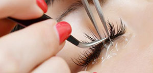 تركيب الرموش و تقنيات زرع الرموش و زراعة الرموش الدائمة صورة: تركيب الرموش و تقنيات زرع الرموش و زراعة الرموش الدائمة